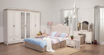 Grand Schlafzimmer-Sets